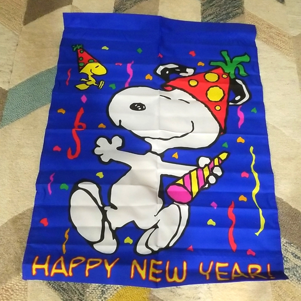 Snoopy Happy New Year flag